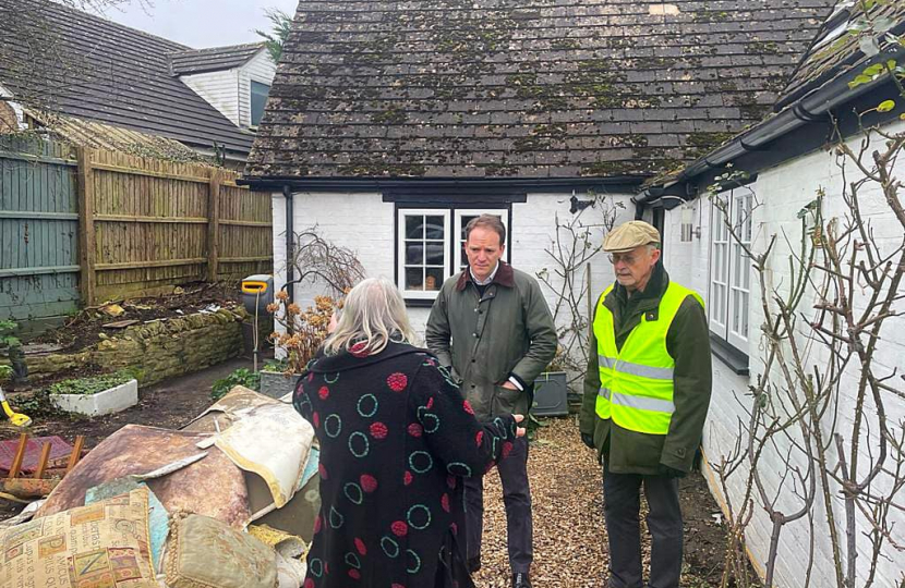 Gareth Davies MP with Cllr Philip Sagar and local residents