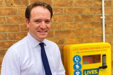 Gareth Davies MP with defibrillator